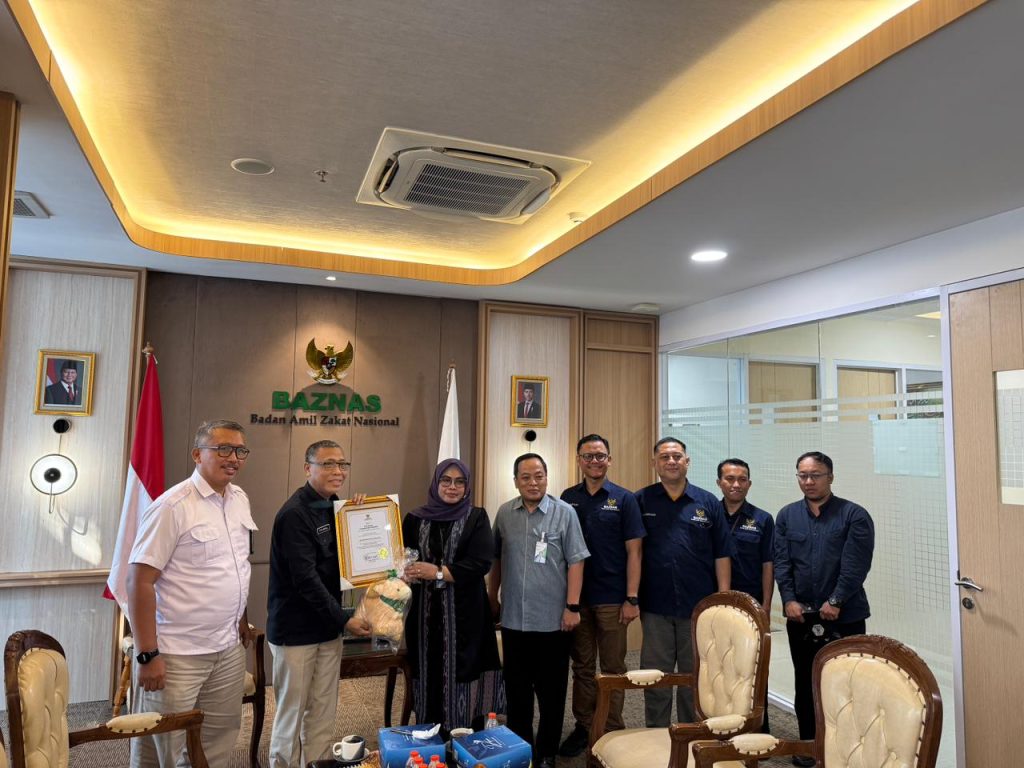 Sinergi Kebaikan: BPJS Ketenagakerjaan Raih Penghargaan BAZNAS dalam Penyaluran Qurban 1447 H